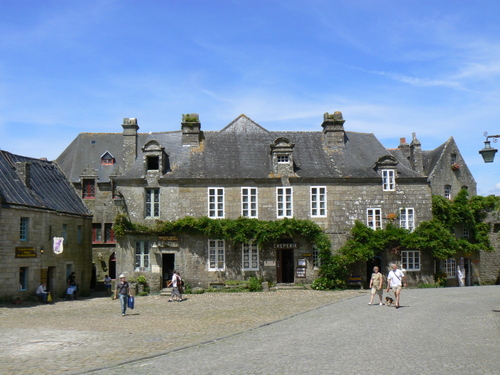 Locronan5