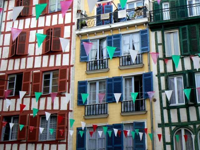 Bayonne